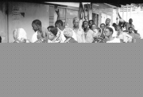 queue.jpg (18758 bytes)